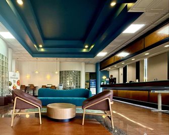 Best Western Plus Suites Hotel - LAX Airport LA Stadium - Inglewood - Lobby