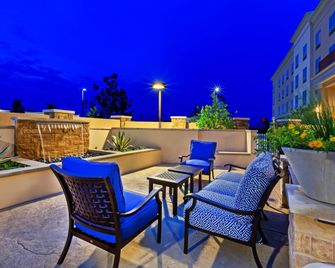 Clarion Hotel The Colony - Plano West - The Colony - Pool