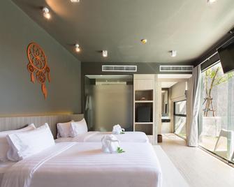 Maya Phuket Airport Hotel (SHA Plus+) - Sakhu - Bedroom