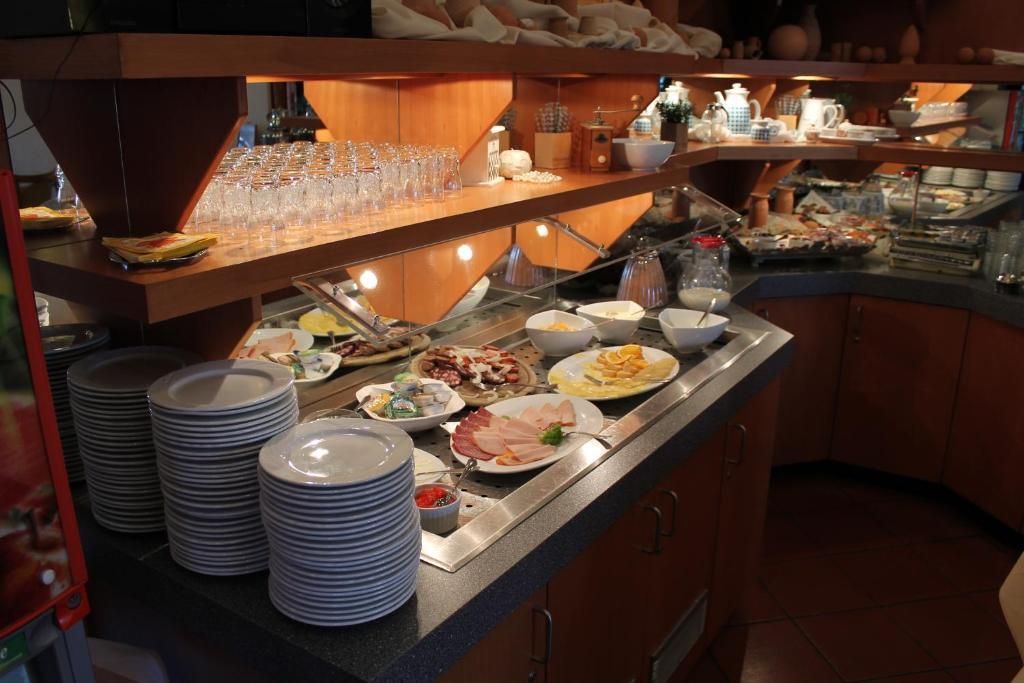 هوتل تسور جولدينين زونيه - كويدلينبورغ - بوفيه