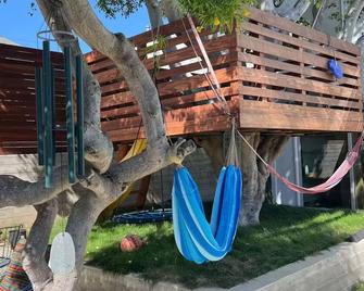 Gundo Urban Executive Suite - El Segundo