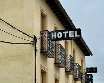 Hotel Palacio - Cogolludo - Edificio
