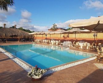 Agriturismo la Valle di Ceri - Cerveteri - Zwembad