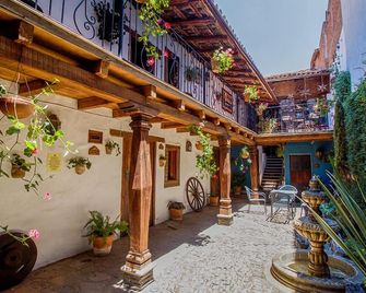 Hotel Mi Pueblito Tapalpa - Tapalpa - Patio