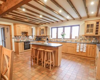 Ty Berllan - Caersws - Cocina