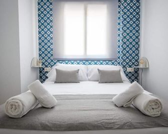 Ibericabeds Granada - Granada - Bedroom