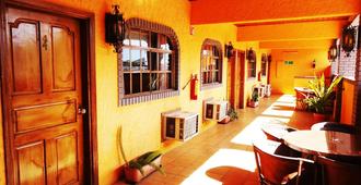 Hotel La Hacienda de la Langosta Roja - San Felipe - Dining room