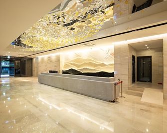 Jeonju Tourist Hotel kkotsim - Чонджу - Лоббі