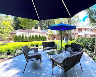 Wainscott Woods Retreat - Wainscott - Patio
