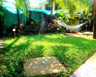 Poonam Village Resort - Anjuna - Patio