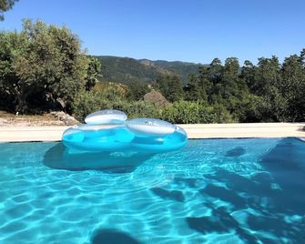 Olive Grove Villa, private pool & whirl pool, total privacy - مارماريس - حوض السباحة