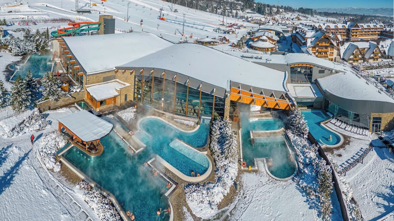 ホテル バニア サーマル & スキー