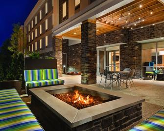 Home2 Suites by Hilton Cleveland Independence - Independence - Innenhof