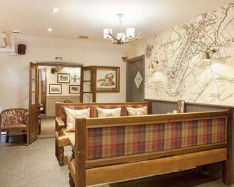 The Green Dragon - Marlborough - Front desk