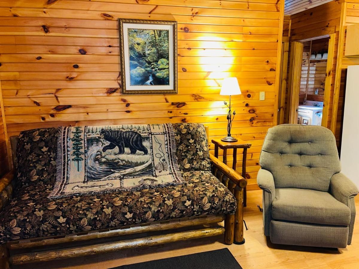 Hominy Ridge Cabins and Gift Shop