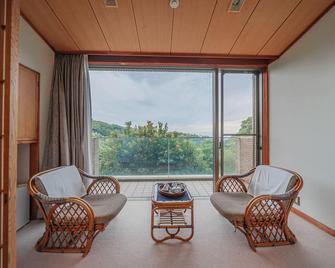 E Joy Inn-Atami - Atami - Sala de estar