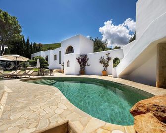 Magnificent villa with sea views - Cala Llonga - Piscine