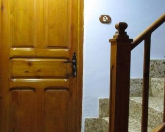 La Alcoba de Becquer - Vera de Moncayo - Escaleras