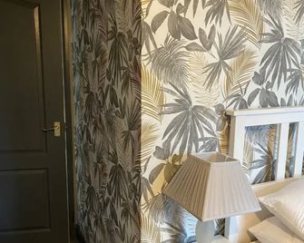 Stansted Airport Guest Rooms - Bishop's Stortford