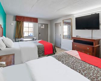 Hotel O Columbia Downtown near I-65 - Columbia - Slaapkamer