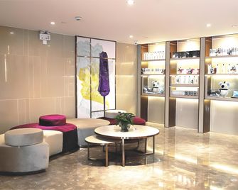 Lavande Hotel·Turpan Grand Cross - Turfán - Lobby