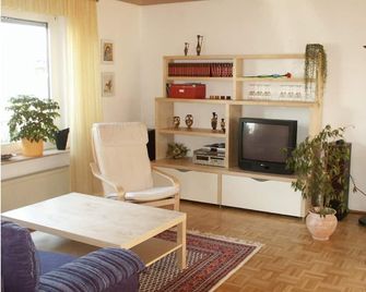 Wohnen Am Warteberg - Kassel - Living room