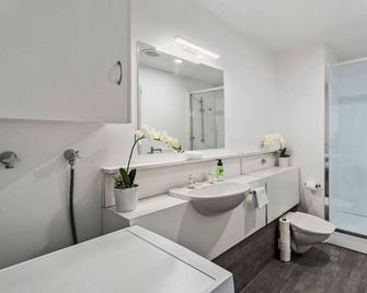 Beautiful Apartment Sleeps 4 Close Town & Ski - Queenstown - Bathroom