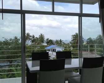 Nice 2-bedroom Condo In Klong Muang - Nong Thale - Dining room