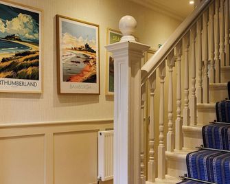 The Sunningdale - Bamburgh - Trappen