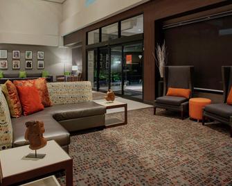 DoubleTree Suites by Hilton Dayton - Miamisburg - Miamisburg - Obývací pokoj