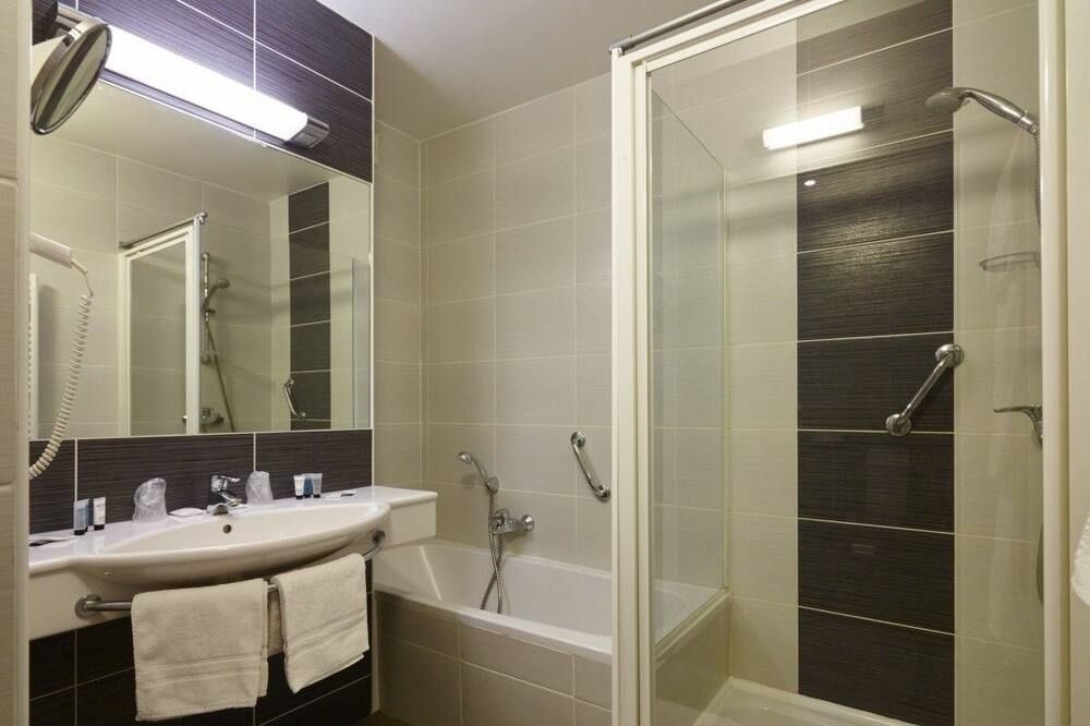 Hotel Europe - Ostend - Bathroom