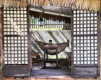 Traveler's Treehouse near Mapanuepe Lake - Castillejos - Patio
