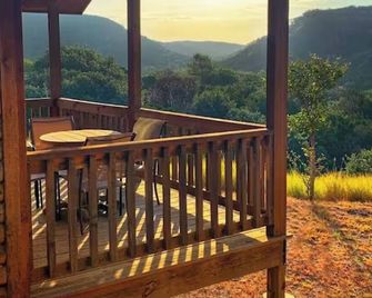 Cherokee Suite: Texas Hill Country Resort /w Pool, Resort Amenities, Wifi - Medina - Balcony