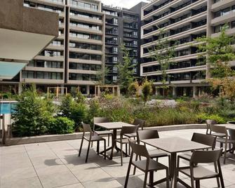 Chic Providencia Retreat: Perfect 1-Bedroom Getaway for Two - Nunoa - Patio