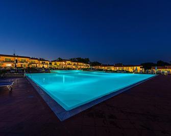 Montecolo Resort B12 by Wonderful Italy - Manerba del Garda - Pool