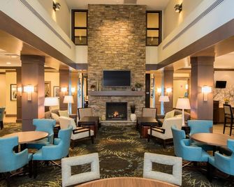 1 Bedroom | Free Breakfast, Indoor Pool + Hot Tub - Albany - Lounge