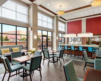 Hampton Inn & Suites Frederick-Fort Detrick - Frederick - Ресторан