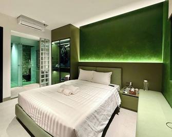 1995S Hostel - Hué - Habitación