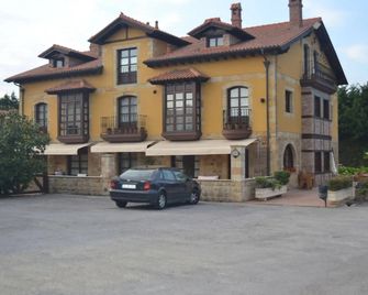 Posada la Leyenda - Queveda - Building