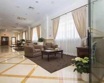 Hotel Cavaliere - Noci - Lobby