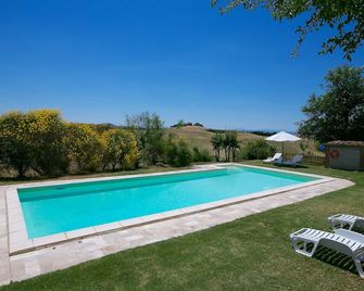 Lovely farmhouse in Tuscany with panoramic view - Castelnuovo Berardenga - Piscina