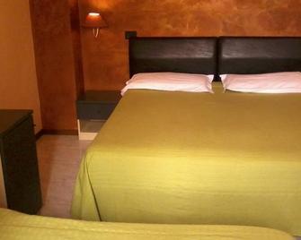 Hotel Milano San Giovanni Lupatoto - San Giovanni Lupatoto - Bedroom