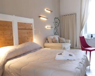 Palazzo Kapece - מונופולי - חדר שינה