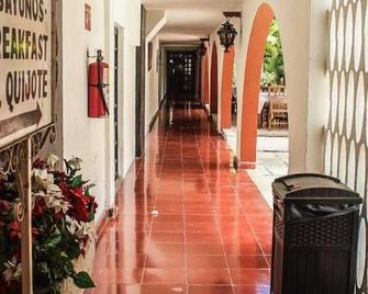Hotel San Clemente - Valladolid - Chodba