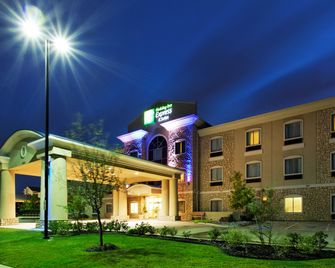 Holiday Inn Express & Suites Mansfield By IHG - Mansfield - Budova