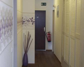 Hotel Vier Löwen - Traben-Trarbach - Gang