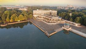 Courtyard by Marriott Hannover Maschsee - Hannover - Building