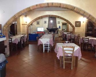 Imposto - Santo - Restaurant