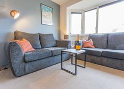 The Wren Suite Apartment - Oxford - Living room