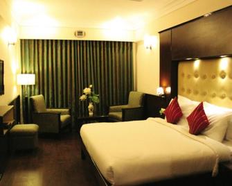 Hotel Park Grand - Haridwar - Bedroom